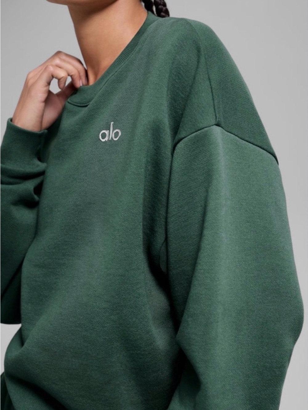 ALO Yoga Accolade Crewneck in Clover Green NWT sold out!